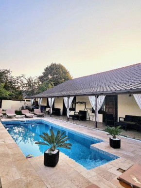 YANNIS GUEST HOUSE